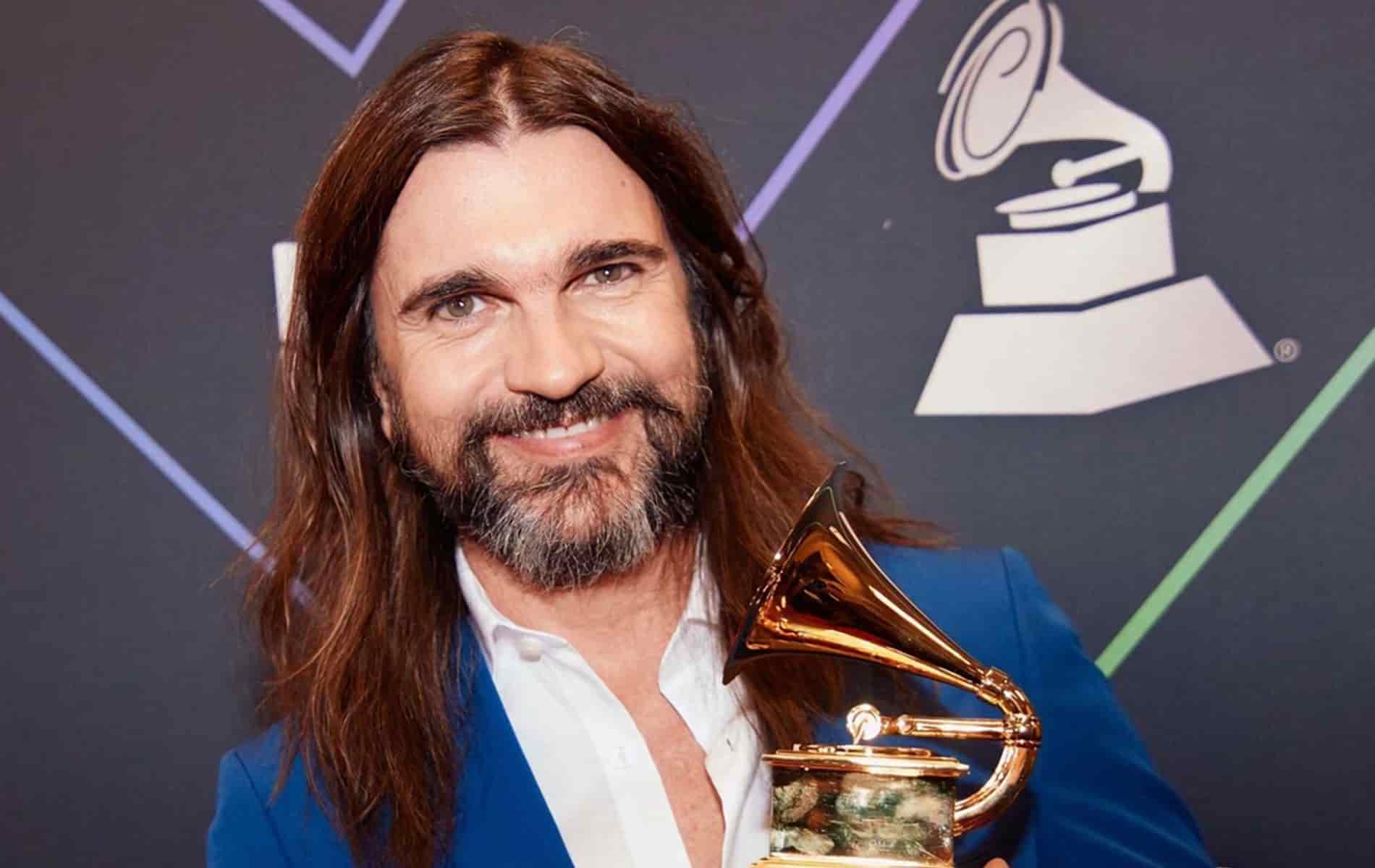 ¿Se puso la “Camisa Roja”? Juanes olvida que Venezuela vive en comunismo y dará concierto en Caracas