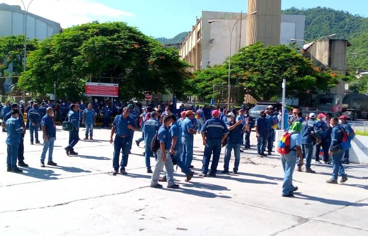 Fueron citados por empresa chavista para “entregarles bolsas de comida”…  resulta que los botaron