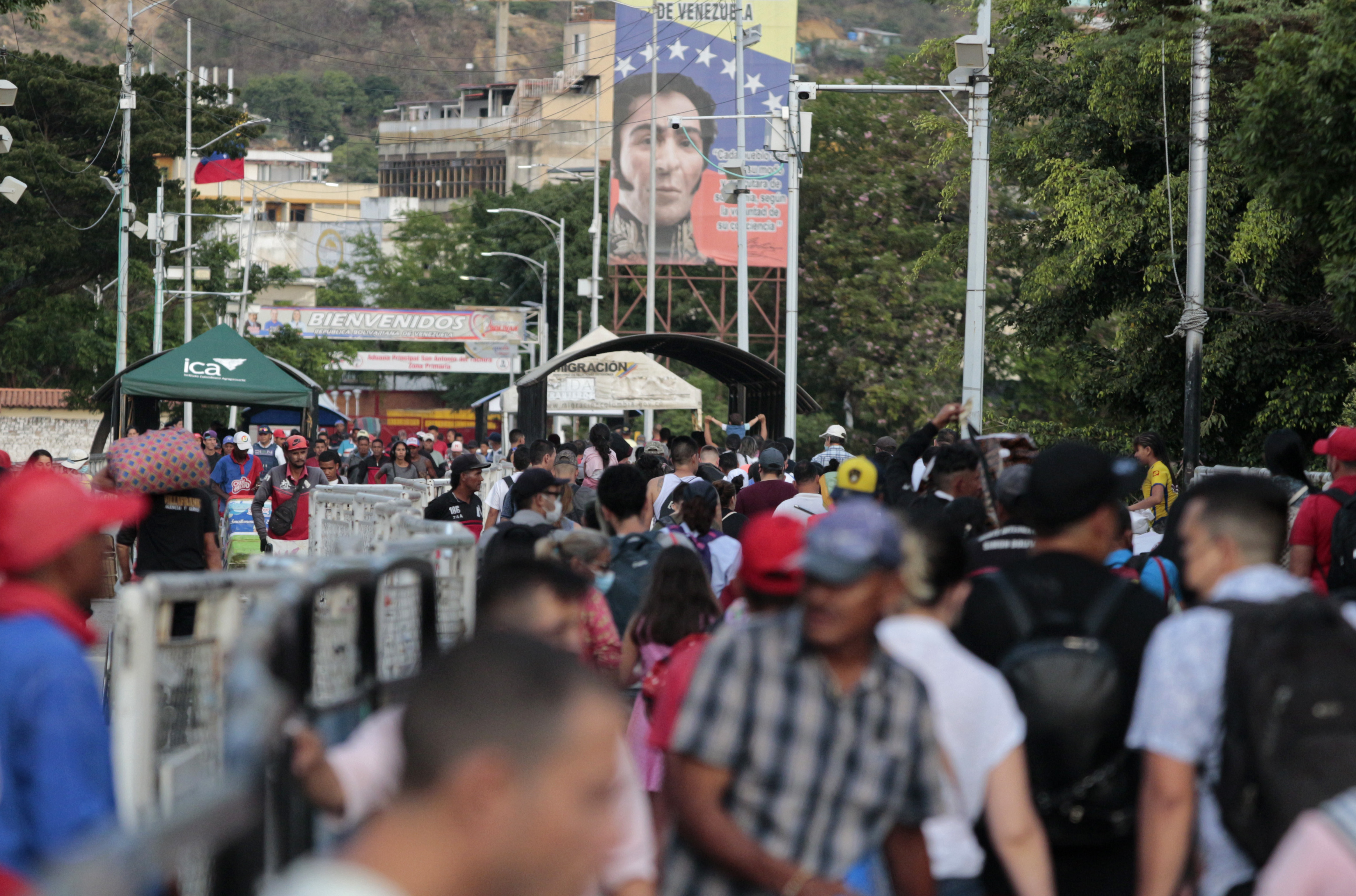 ABC: El tsunami migratorio venezolano que se avecina y que toda América Latina teme