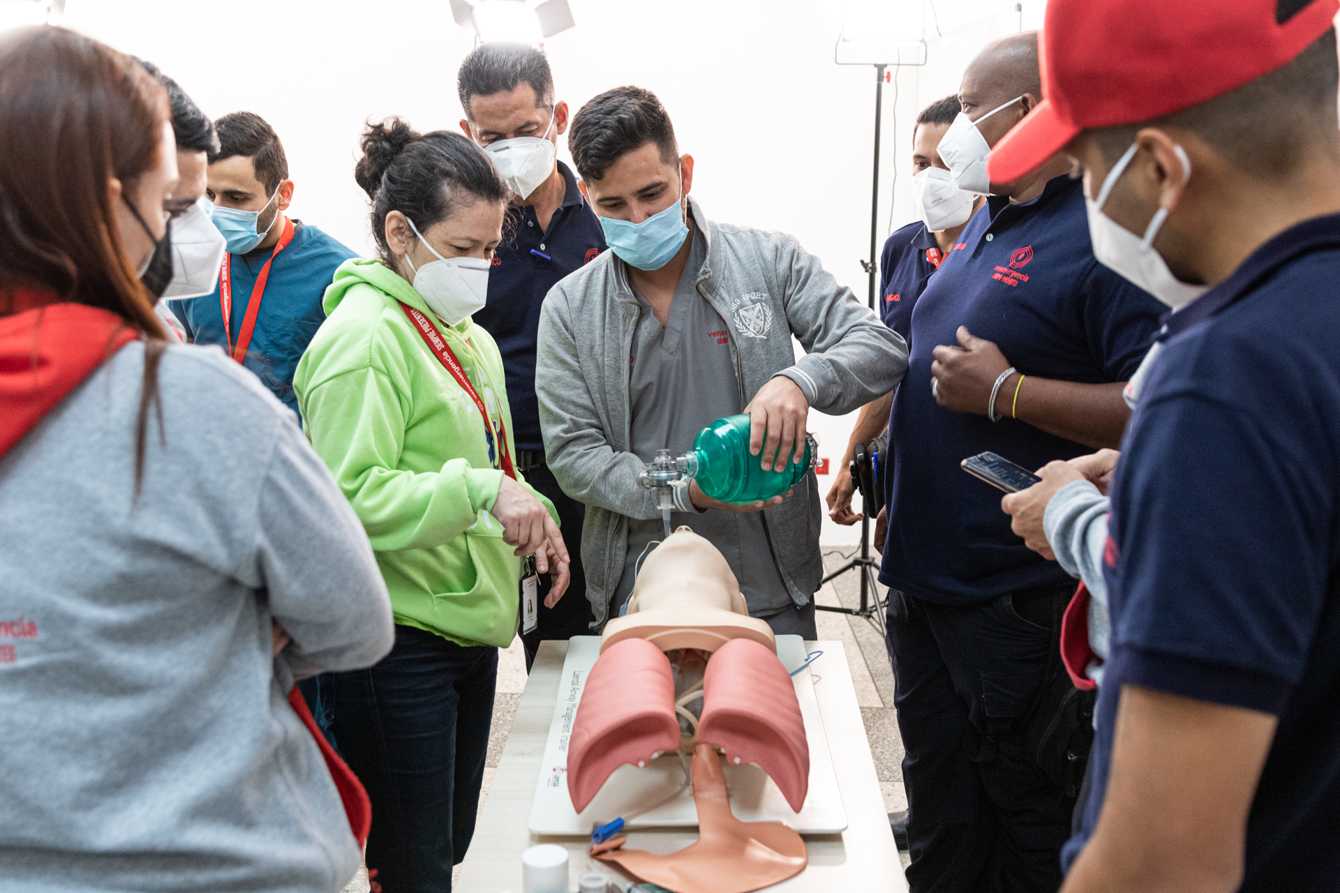 Profesionales y estudiantes de la salud podrán recibir beca para Diplomado de Proveedores de Auxilio Médico de Emergencias