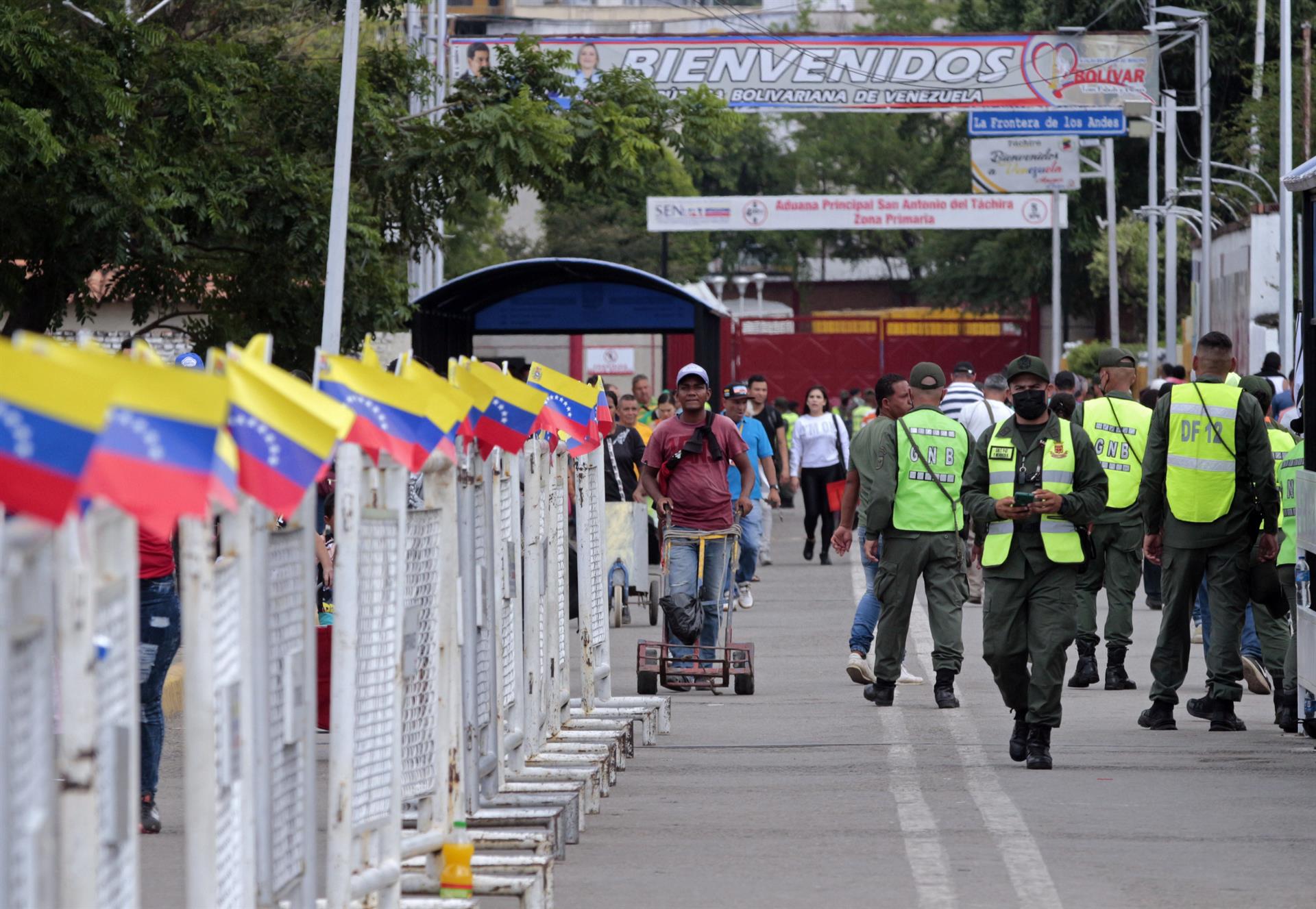 Industriales y artesanos de Carabobo, a la expectativa tras reapertura de la frontera