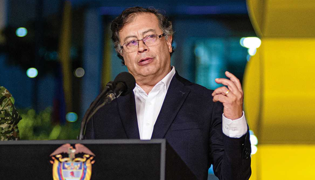 Gustavo Petro canceló de nuevo su agenda, mientras surgen rumores sobre su salud