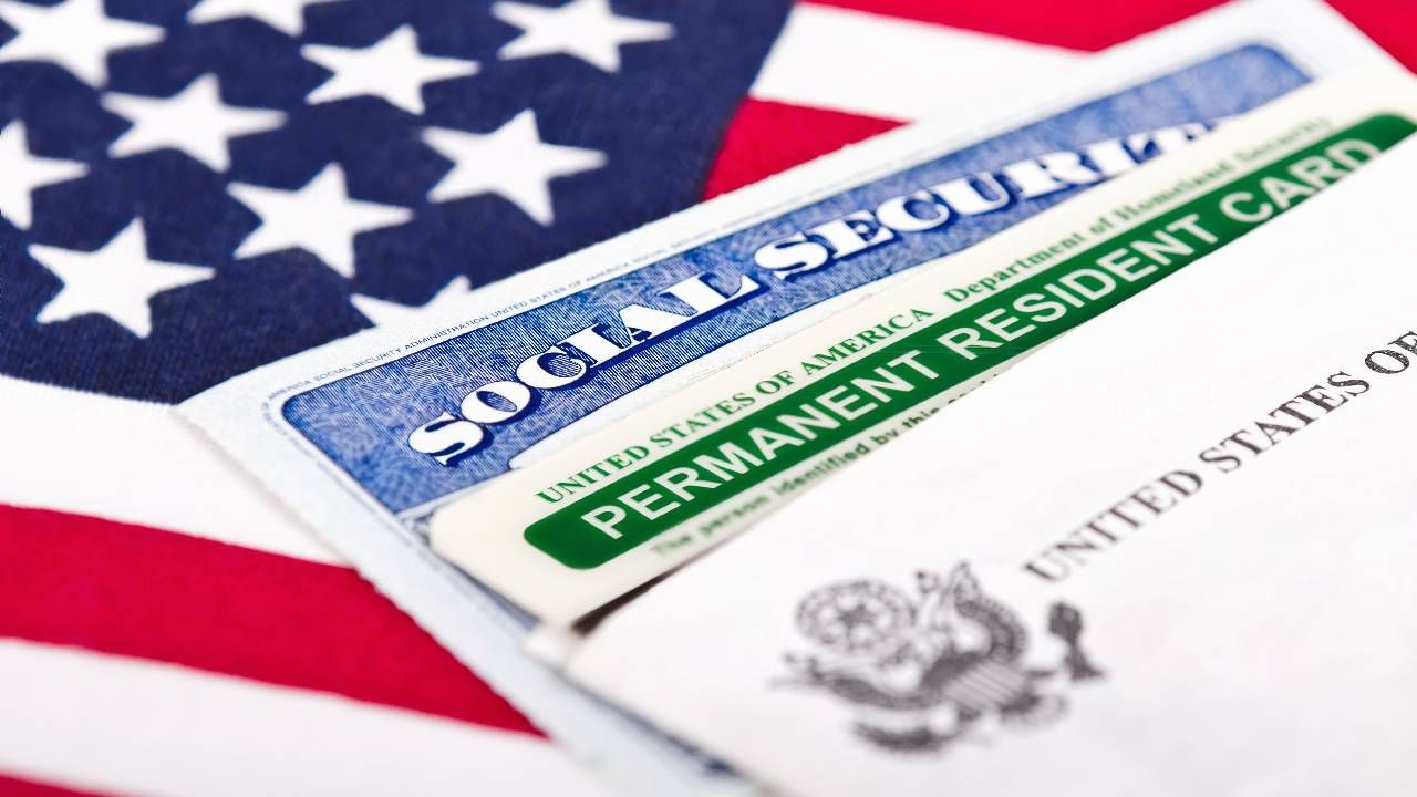 ¿Qué debes hacer cuando la green card está a punto de expirar?