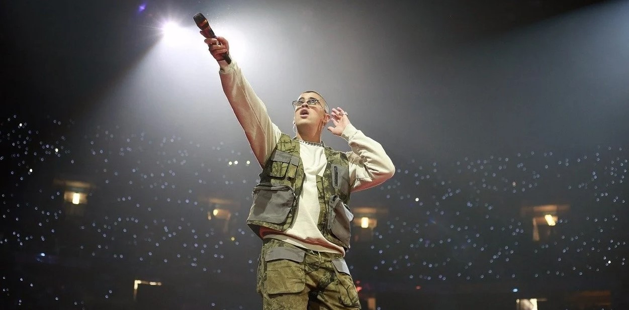 Vendió a sus amigos 100 entradas falsas para concierto de Bad Bunny en Paraguay