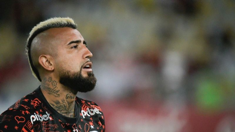 El último adiós de Arturo Vidal a su padre: siguió el funeral a través de las redes sociales y no pudo contener las lágrimas