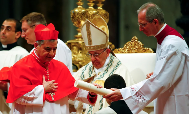 Un Cardenal acusado de corrupción grabó en secreto una llamada telefónica con el papa Francisco