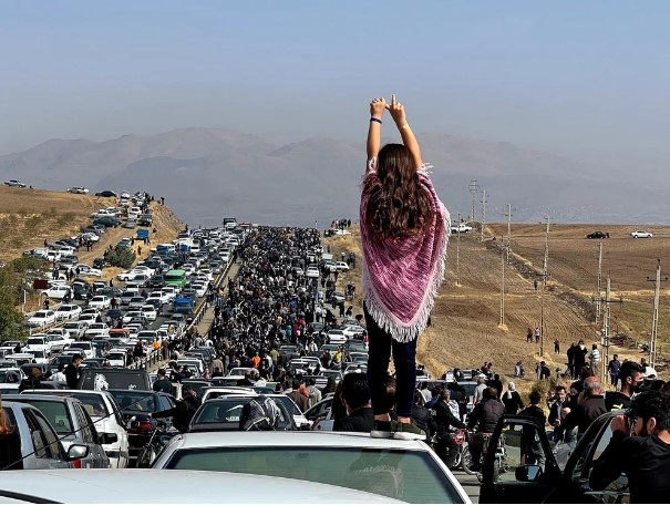 Continúan las protestas en Irán pese a las amenazas de las fuerzas de represivas del régimen