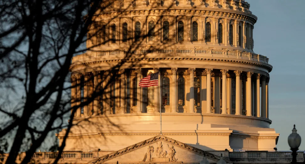 Elecciones EEUU: demócratas y republicanos siguen en una disputa reñida por el control del Congreso