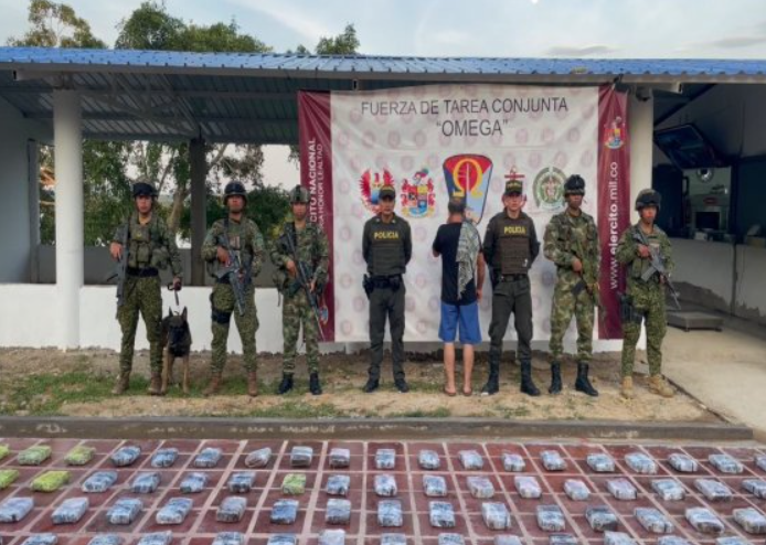 Incautaron 635 kilos de creepy que disidencias de las Farc enviaban en canoa a Brasil