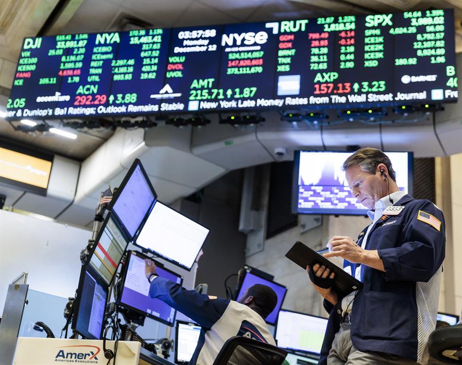 Wall Street abre en positivo y el Dow Jones gana un 0,98 %