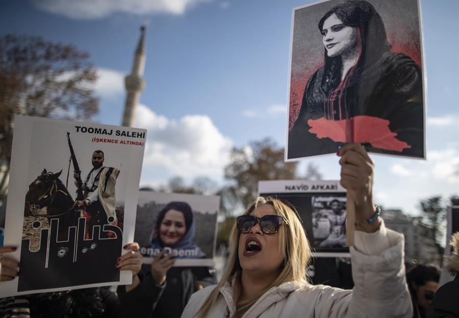 España espera una posición “fuerte y común” de la UE contra Irán por la represión contra manifestantes