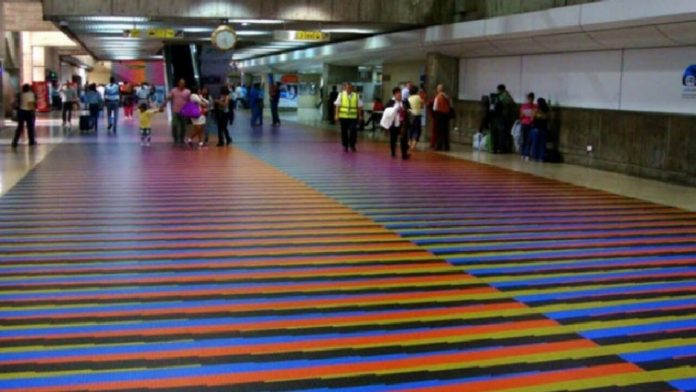 Cayó en el aeropuerto de Maiquetía “La tía asesina”, acusada de matar a sus sobrinos