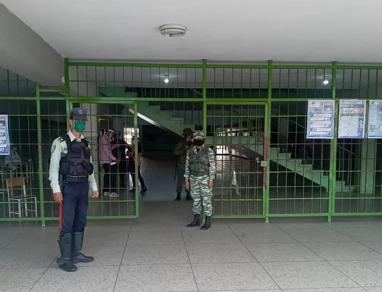 Detenidos liceístas que protagonizaron sangrienta riña en Ciudad Bolívar