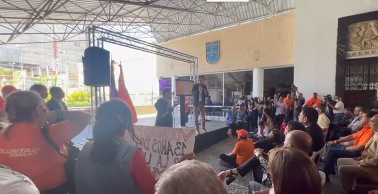 Juan Guaidó insistió en que se mantiene luchando para conseguir que los venezolanos en el exterior puedan votar en las primarias (VIDEO)