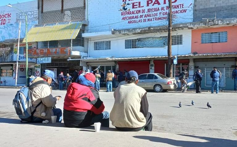 Venezolanos deambulan en la frontera, mientras continúa el flujo de migrantes por río Bravo