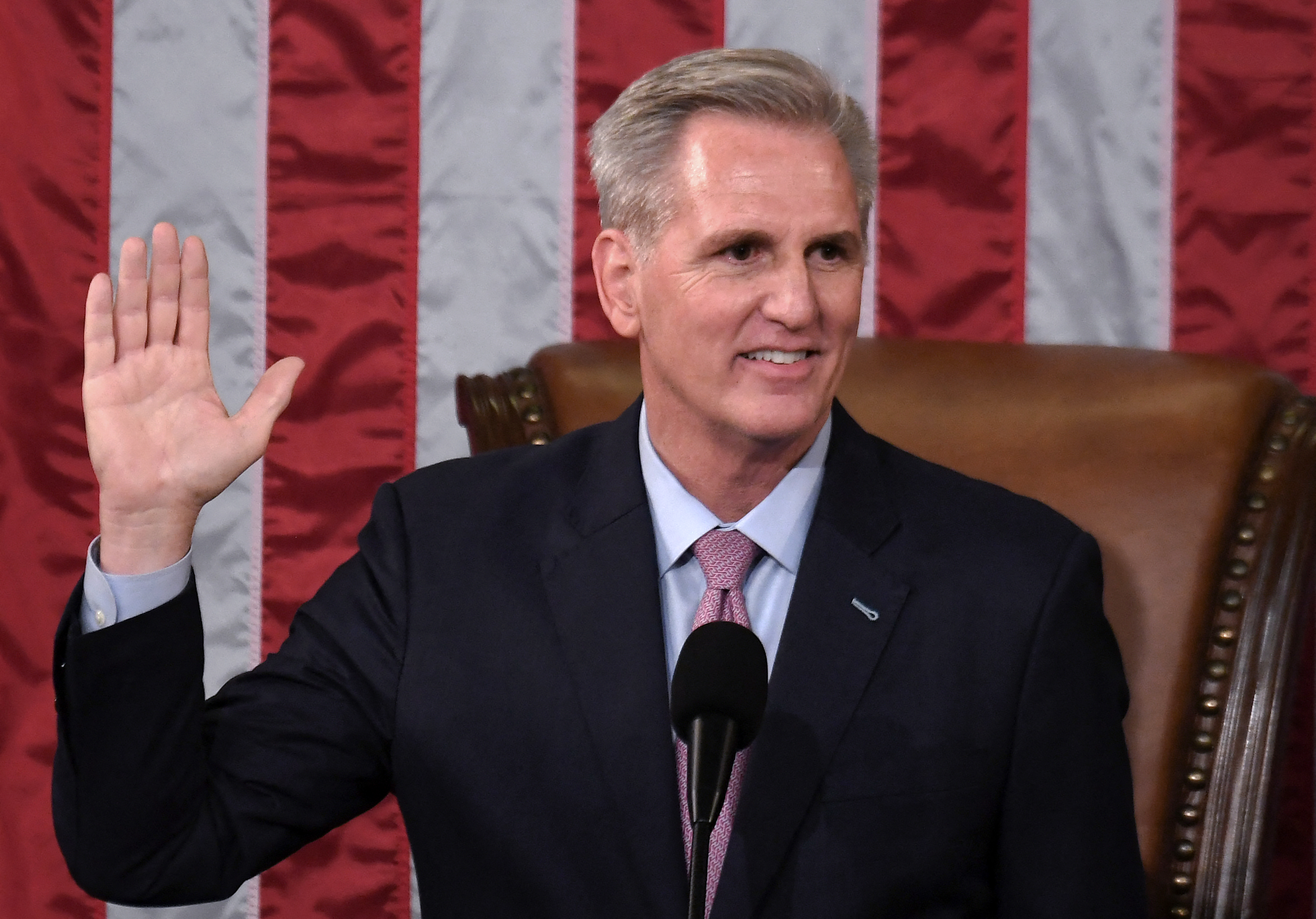 Biden felicita a McCarthy tras su elección y le tiende la mano para colaborar