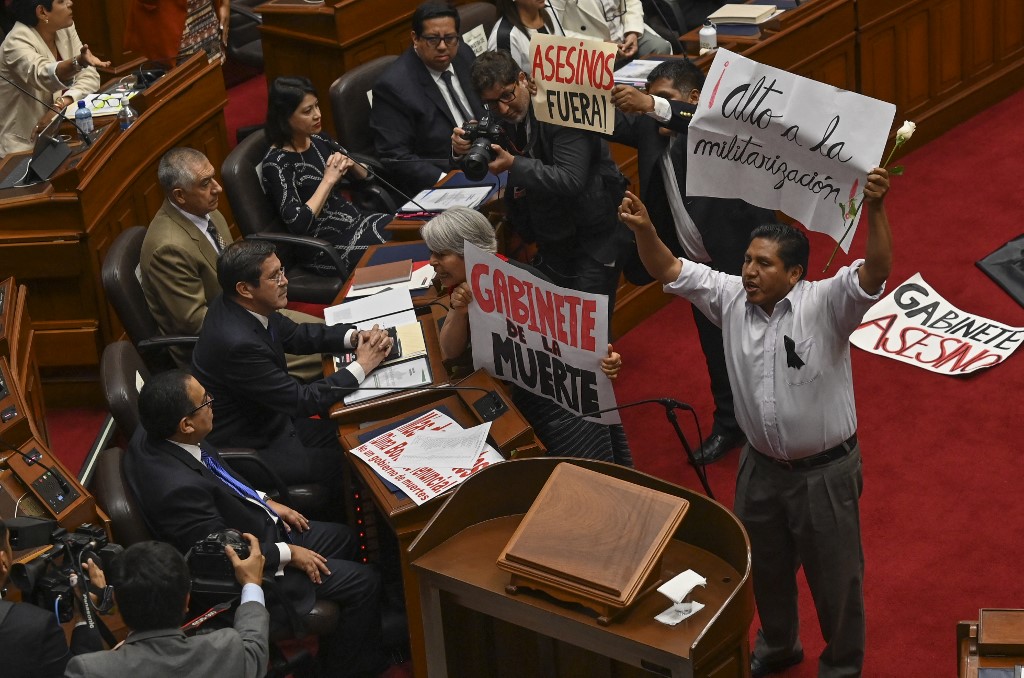 Gobierno de Perú decretó toque de queda en la región de Puno, epicentro de las protestas