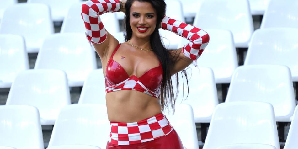 Ivana Knöll, hincha de Croacia cambió de deporte (Fotos Sensuales)