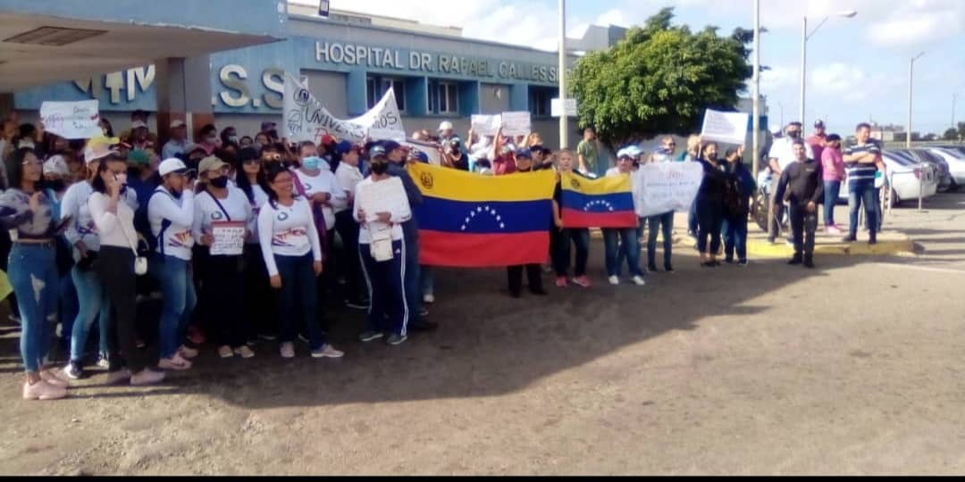 Trabajadores de la salud en Falcón: “El sueldo no alcanza ni para el uniforme”