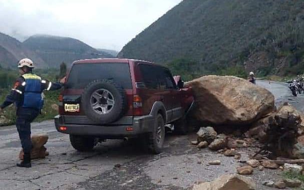 No hay paso hacia Mérida por la vía de los túneles y La Palmita tras precipitaciones este #4Ene