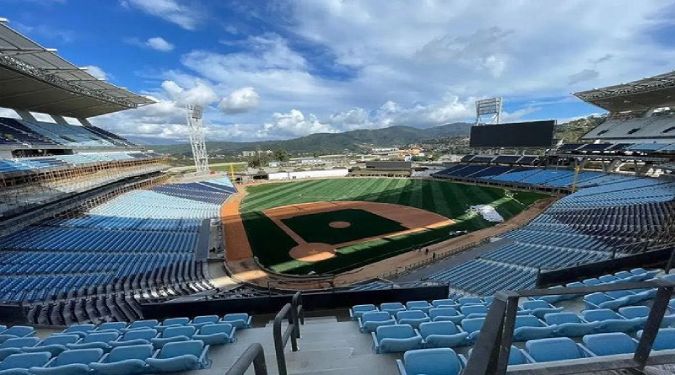 El imperdible relato de un aficionado en el estadio Monumental Simón Bolívar de La Rinconada (VIDEO)