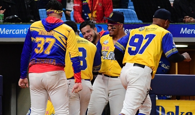 Colombia le propino un “triple play” a Venezuela, el cuarto en una Serie del Caribe (VIDEO)