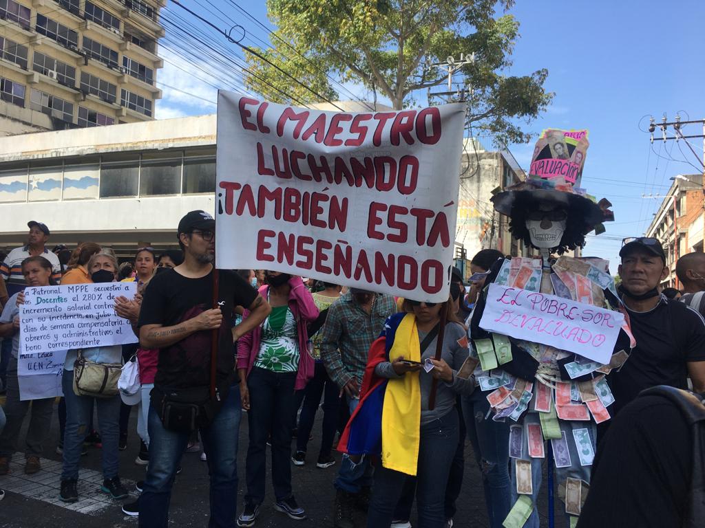 Docentes intensificarán las protestas ante la falta de respuesta del régimen por un salario digno