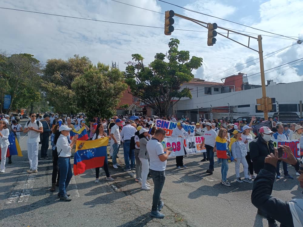 Médicos merideños se alzaron en las calles este #10Feb para exigir salarios dignos