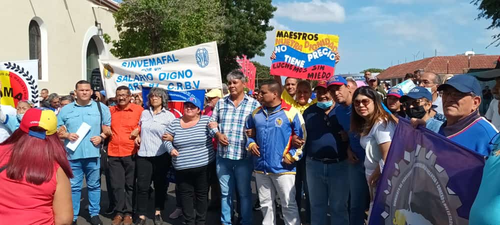 Al menos 20 docentes de Falcón han recibido amenazas de despidos por acudir a las protestas