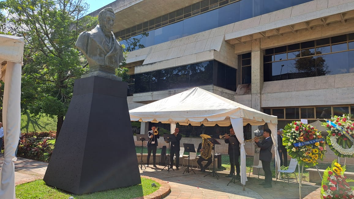 Universidad Nacional Experimental del Táchira arriba a sus 49 años con “la soga al cuello” por falta de recursos