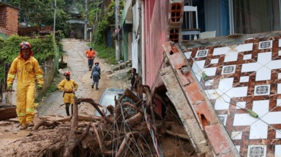 Lluvias sin precedentes han causado al menos 54 muertos en Brasil