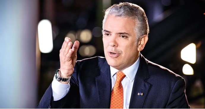 Iván Duque pide reimponer sanciones a Nicolás Maduro y reconocer a María Corina Machado como “el rostro de la resistencia democrática”