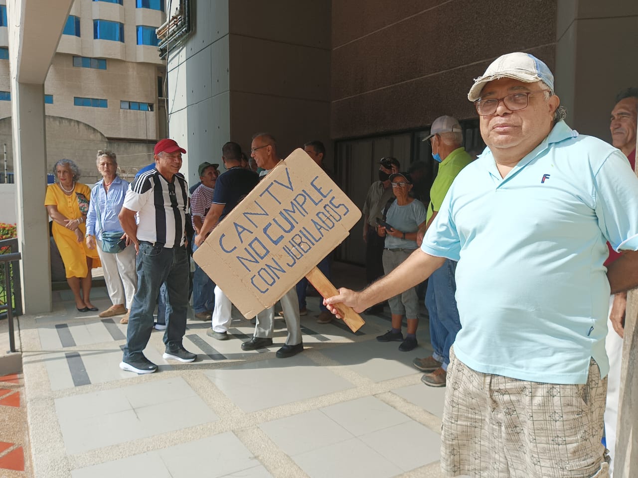 Jubilados de Cantv en Margarita: Nos están matando lentamente con la eliminación de servicios médicos