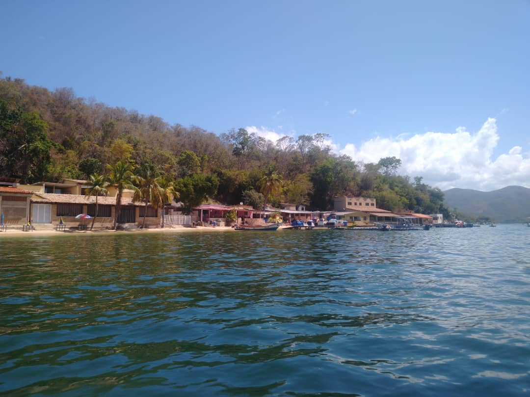 Habitantes de Isla Arapo en Sucre temen que expropien sus viviendas para la construcción de un complejo turístico