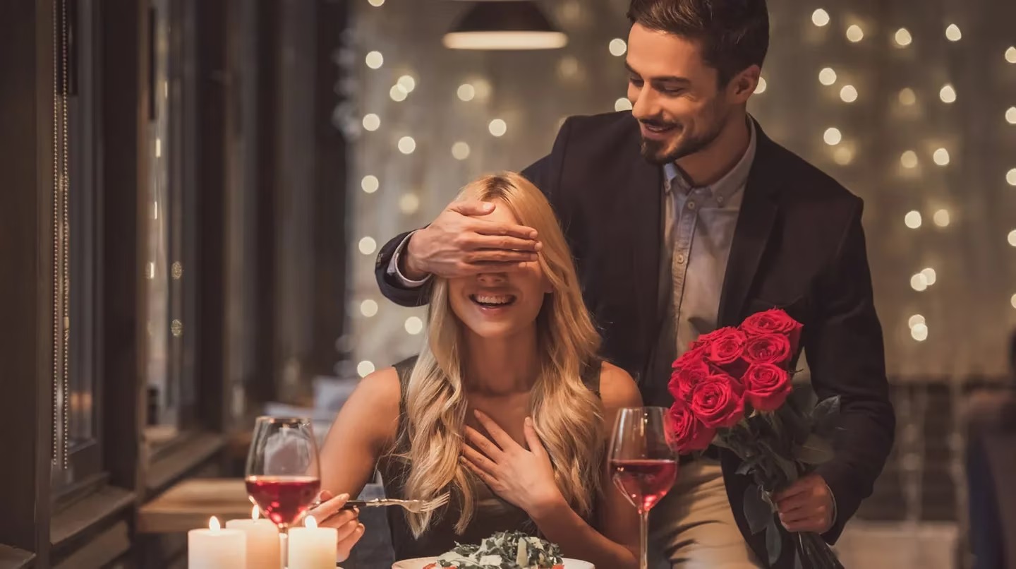 VIRAL: Fue a cenar con un joven y, al momento de pagar la cuenta, él la sorprendió