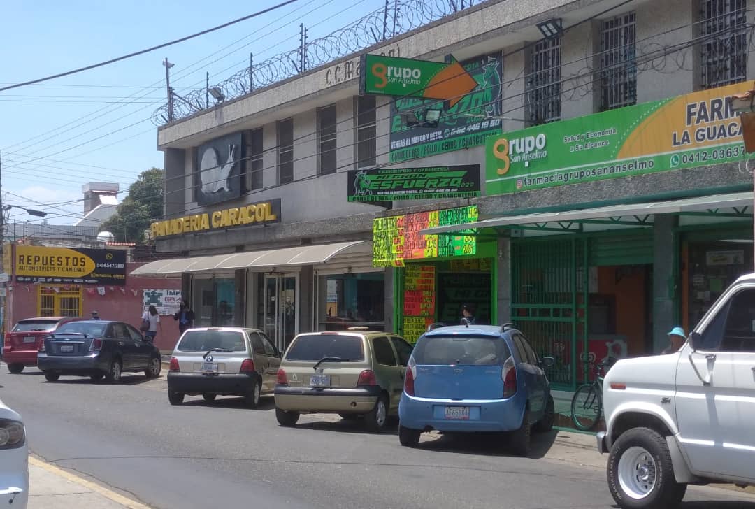 Comerciantes de Guacara están al borde por aumento de servicios básicos que son deficientes