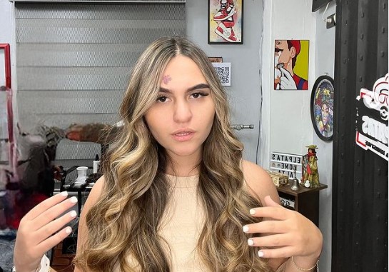 Andrea, la venezolana que se hizo viral en Twitter por sus cuentos turbios de cuando era “prepago”