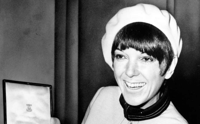 Diseñadora británica Mary Quant, que popularizó la minifalda, muere a los 93 años