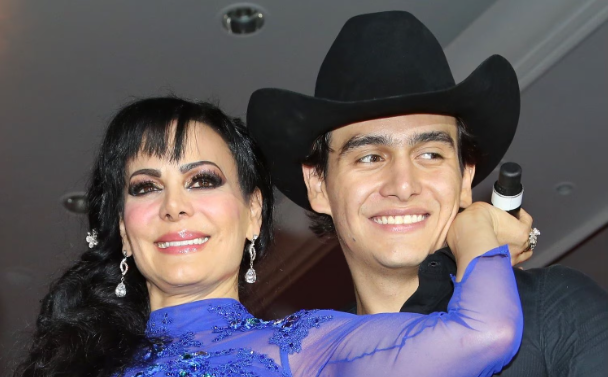 Maribel Guardia afirmó que su hijo Julián Figueroa se le manifestó mientras rezaba y detalló cómo fue