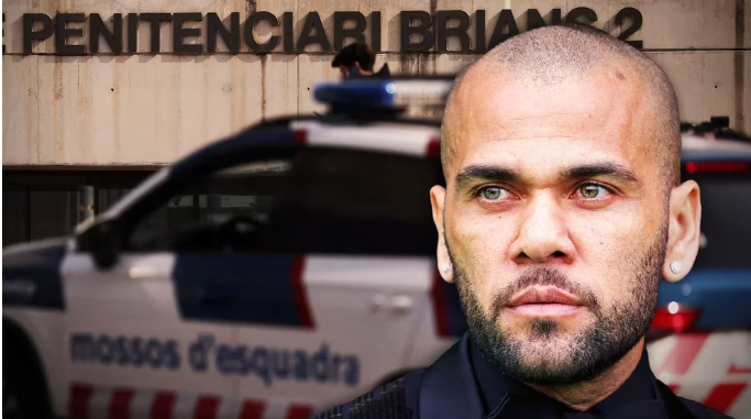 La actitud de Dani Alves en su celda que generó un llamado de atención de los guardias