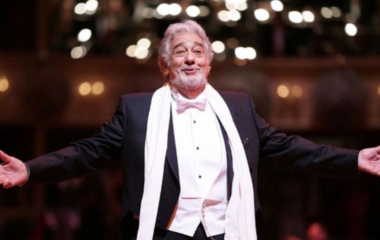 Plácido Domingo también anunció su regreso a los escenarios venezolanos