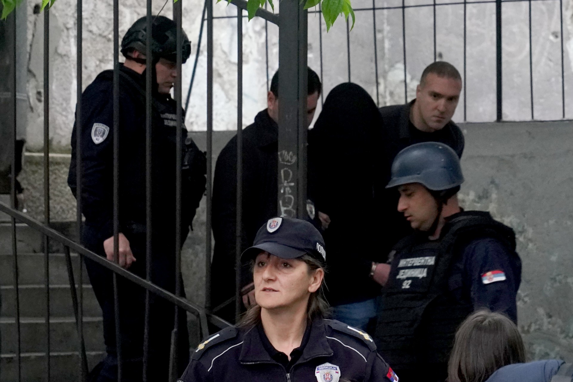 Menor que mató a nueve personas en un colegio serbio tenía una lista de víctimas