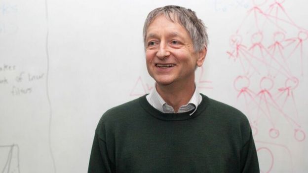 Geoffrey Hinton, el “padrino de la inteligencia artificial”, abandona Google y alerta sobre los peligros de la nueva tecnología