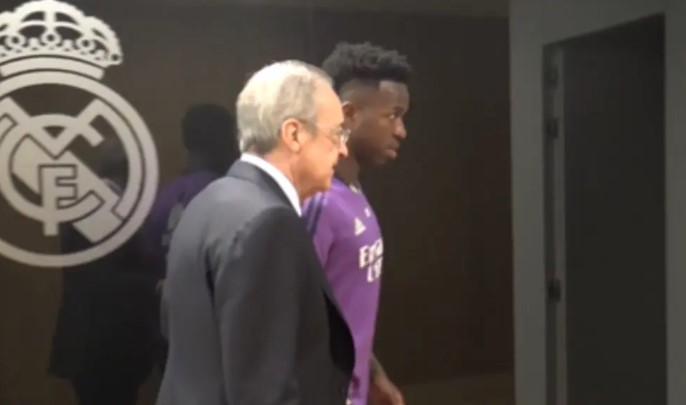 Florentino Pérez se reúne con Vinicius Jr. tras últimos incidentes racistas que sufrió en Mestalla