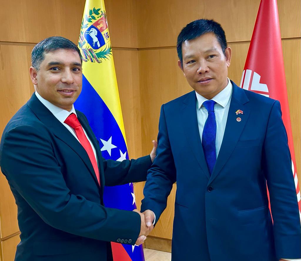 Ministerio chavista de Petróleo “evalúa” cooperación en materia de hidrocarburos con Vietnam