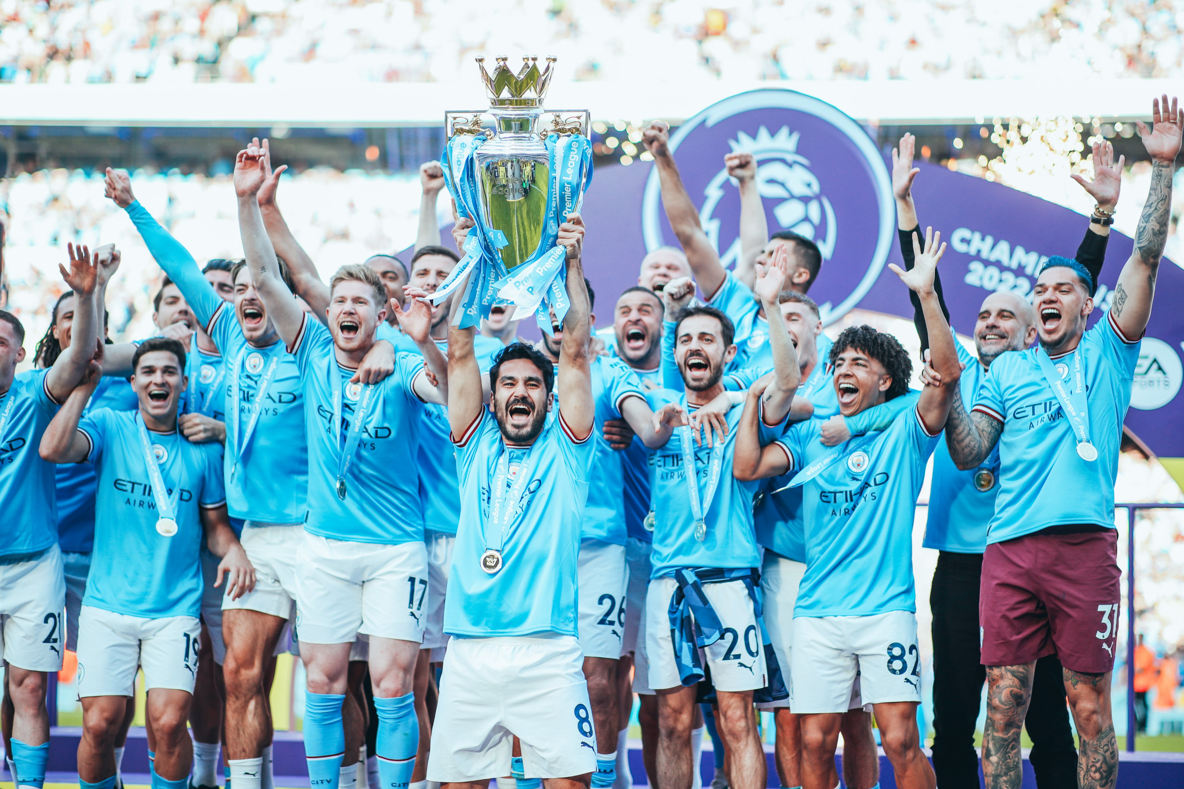 En fotos: El Manchester City celebró su novena Premier League con triunfo ante el Chelsea