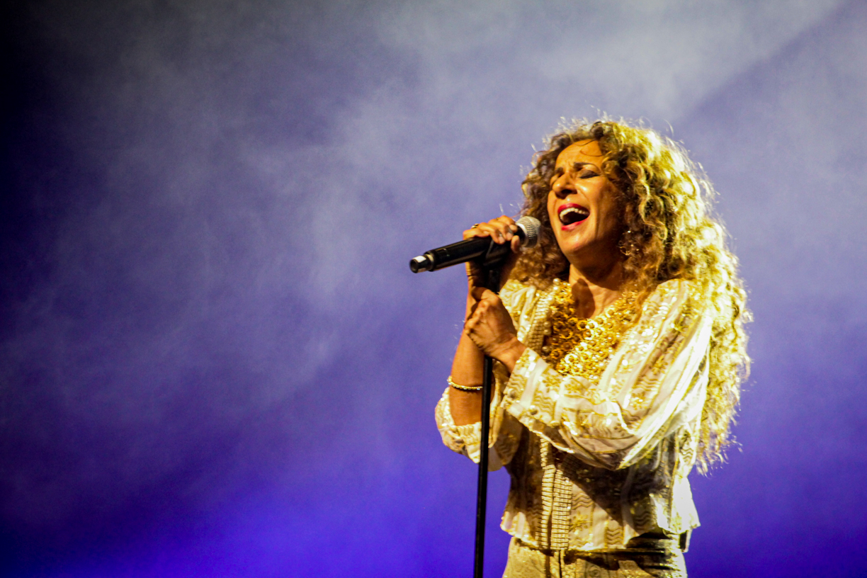 Con una presentación memorable: Rosario Flores sorprendió a su público venezolano