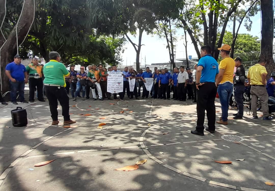 Transporte urbano de Barinas perdió el subsidio en cinco bombas y para colmo la gasolina que llega está “chimba”