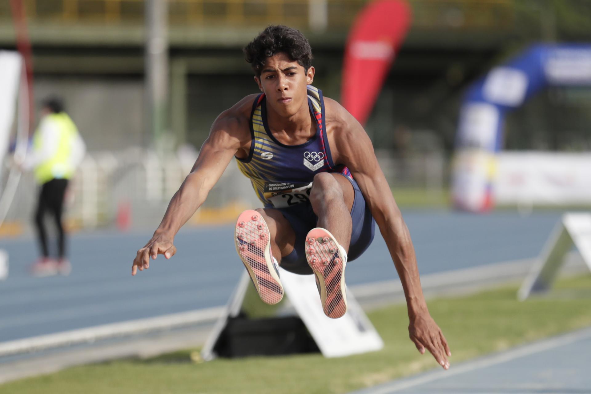 Ricardo Montes, la promesa del atletismo venezolano, vuela alto en Colombia