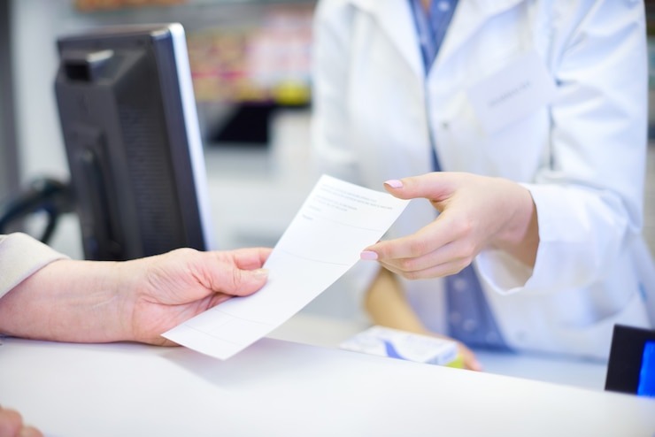 VIRAL: Fue a retirar un pedido a una farmacia y encontró algo impactante en la caja